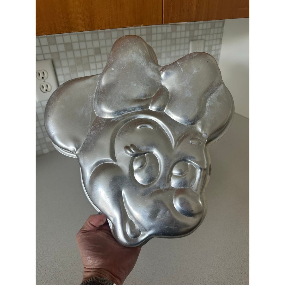 Minnie Mouse Cake Pan